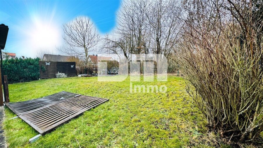 (R)erserviert!!!Einfamilienhaus mit 2 Balkonen, Garten / Freisitz + Garage in gesuchter Wohnlage - Gemeinschaftsgarten